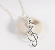 Treble Clef necklace styled V1